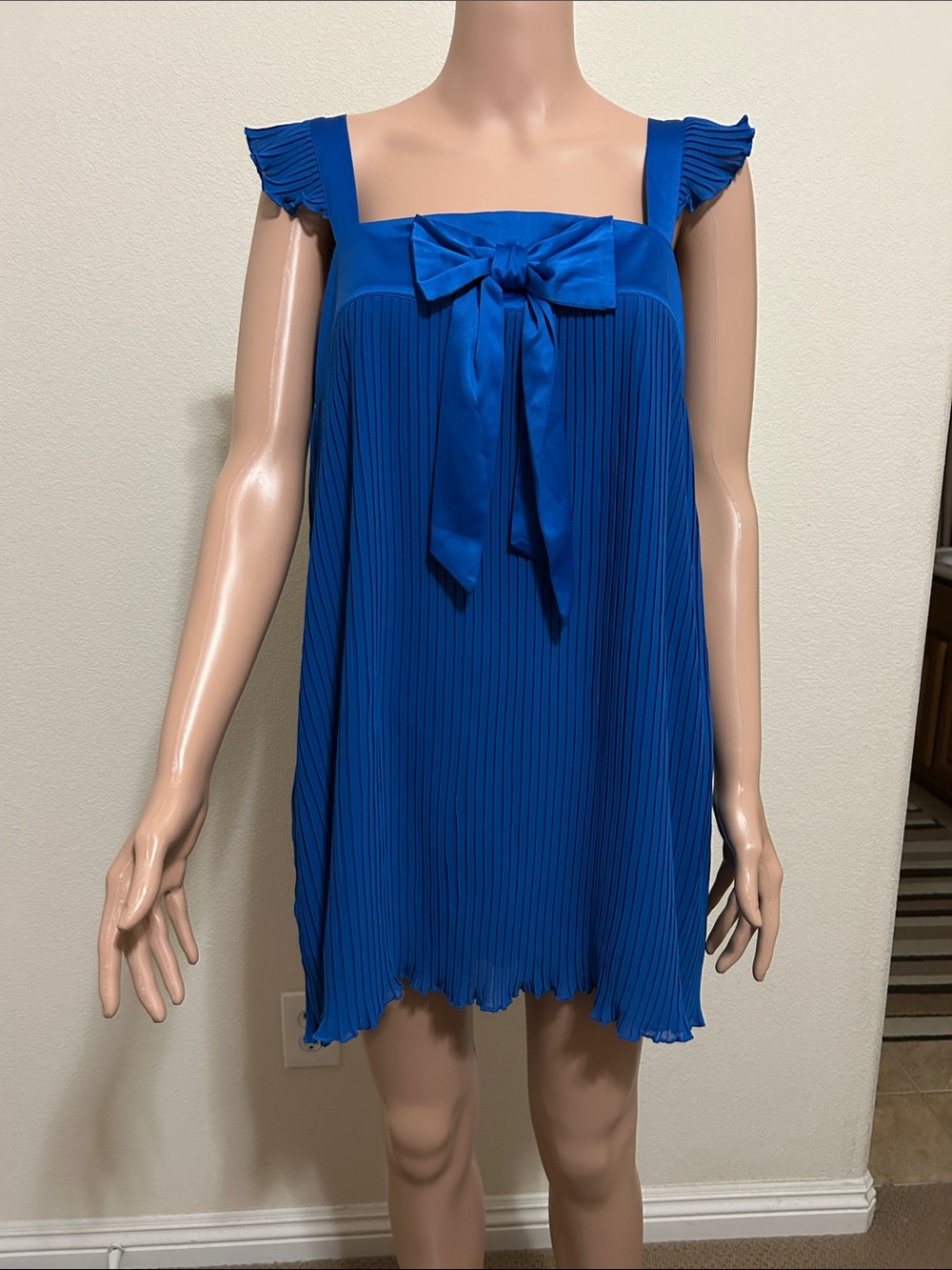 XOXO royal blue sleeveless pleated dress with satin bow. Women’s Size Large.